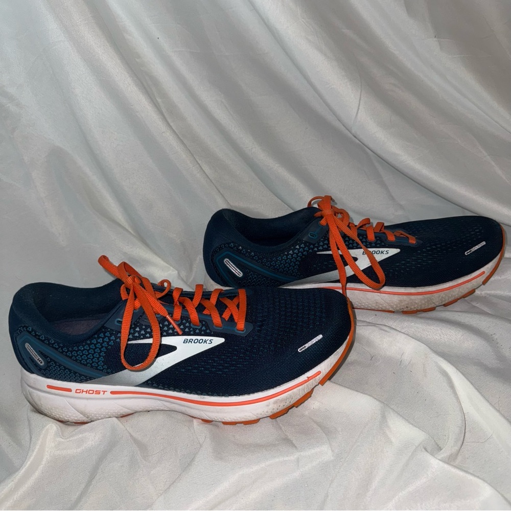 Men’s Brooks Ghost size 11 - Picture 3 of 7